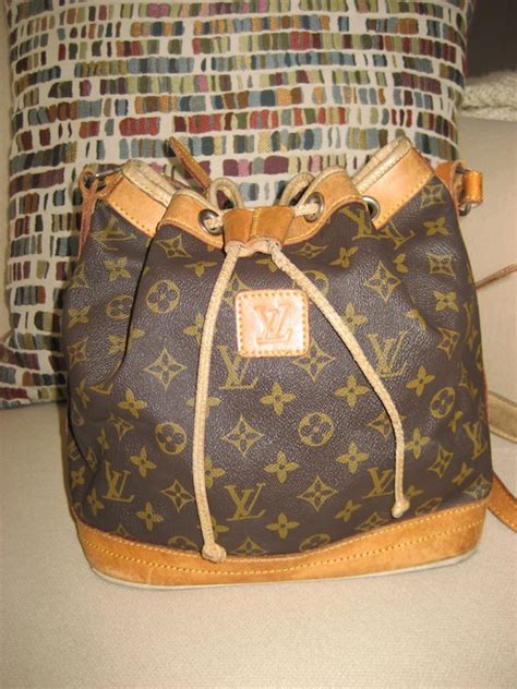 bucket louis vuitton vintage|louis vuitton noe monogram.